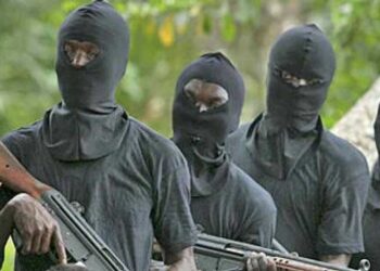 NIGERIAN PASTOR ESCAPES FROM DEN AS KIDNAPPERS SLEEP OFF