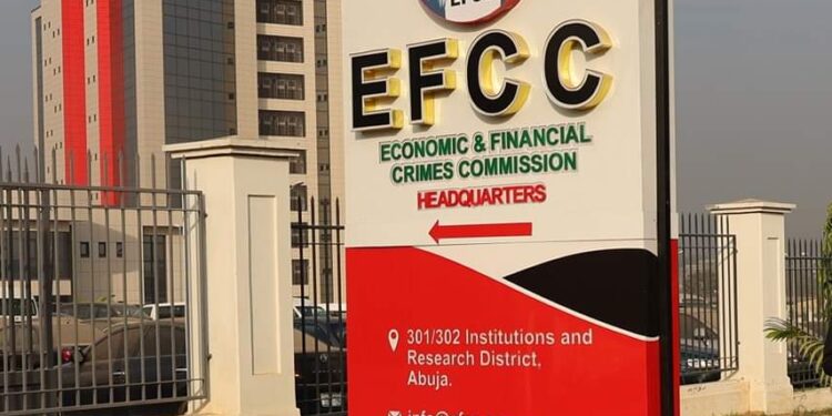 EFCC Hails CBN, Moves to Clampdown on Currency Hoarders