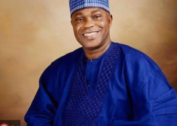 Abiodun Akinlade @59: A Grassroots Humanitarian’s Agelong Selfless Service and Road To Oke-Mosan By Yusuf Adeoye